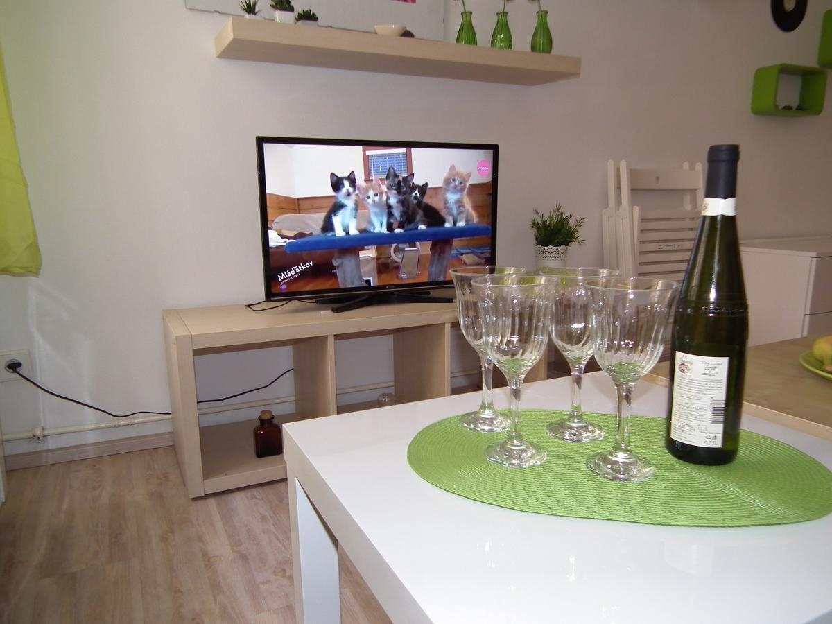 Apartment In The Centre Прага Экстерьер фото
